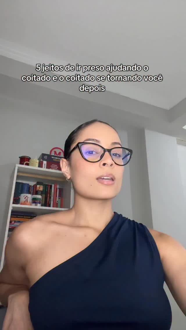 Emprestar conta, carro, Wi-Fi ou guardar mala de estranho pode te fazer responder por crime — mesmo sem saber da origem. Boa intenção não é defesa jurídica: cuidado com o favor que vira problema legal. ⚖️ #direito #criminal