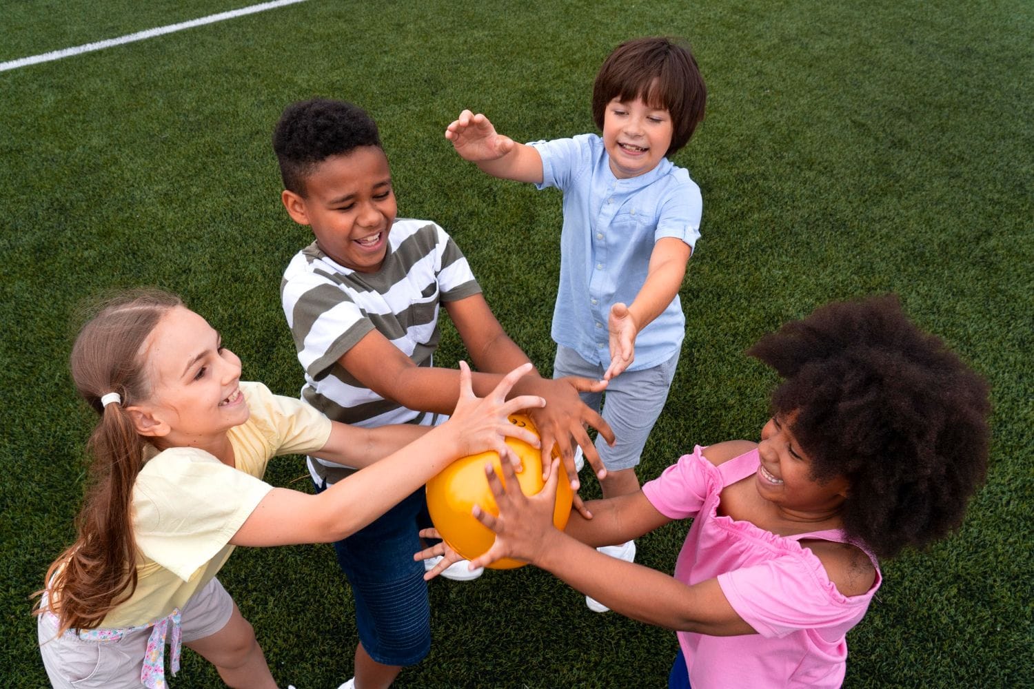 Curso de Educação Física Escolar: Jogos e Brincadeiras